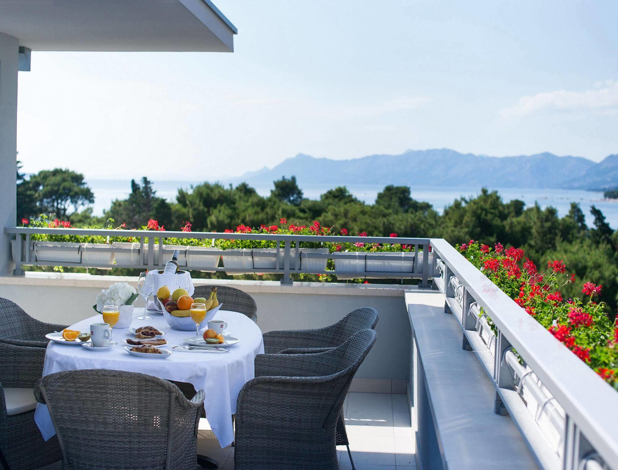 Aparthotel Miramare Makarská Exteriér fotografie